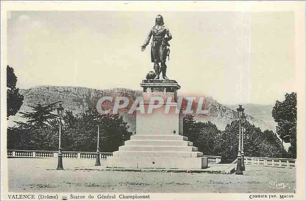 वैलेंस (ड्रोम) — जनरल चैंपियोनेट की मूर्ति — कॉम्बियर इम्प्रेसर मैकॉन - आगे