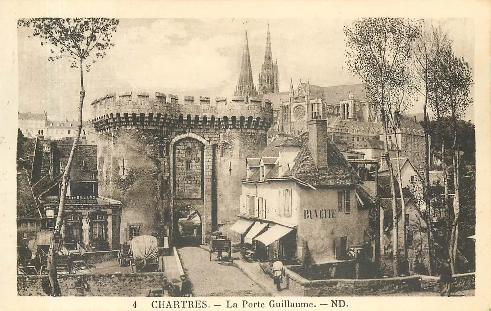 Chartres — De Poort Guillaume — Uitgever: Tectbillard, n°4 - Voorkant