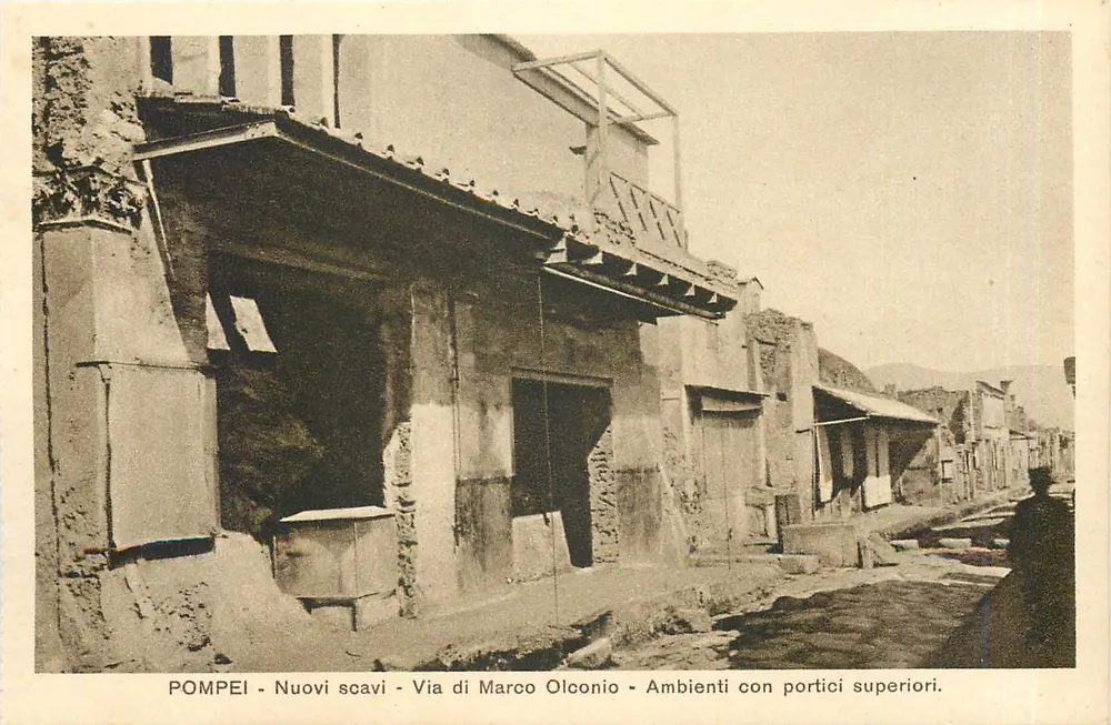 Pompeii - Nouveaux scavi - Via di Marco Olconio - Ambients con portici superiori. - Recto