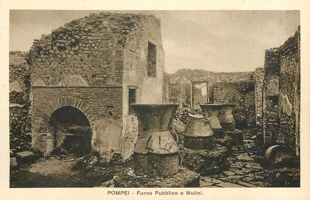 Pompeii - Forno Pubblico e Mulini — STAMPATA IN ITALIA - Recto