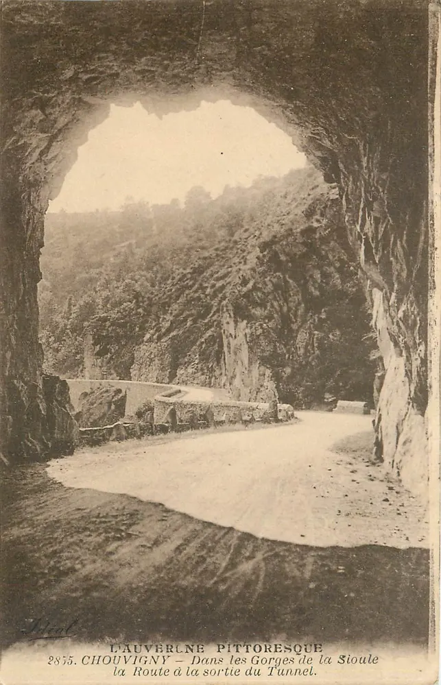 Chouvinny — Straße beim Ausgang aus dem Tunnel — Ideal, n° 2855 - Vorderseite