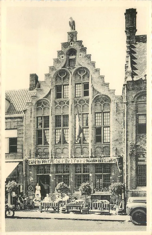 Hotel-Restaurante 't Belfort — Furnes — editor Nels - Frente