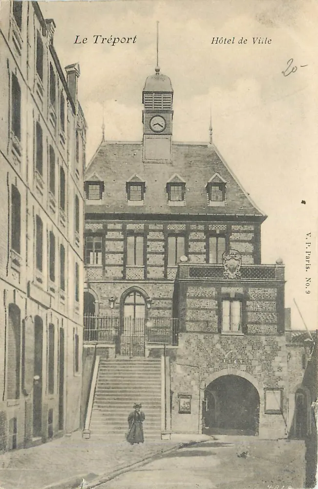 Le Tréport — Town Hall — V.P. Paris, No.9 - Front