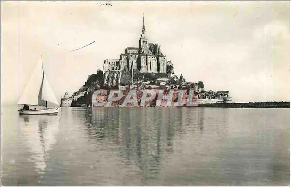 Mont Saint-Michel — vue du mont avec un voilier — Éd. R. Galleto, Photo Véritable Production - Recto