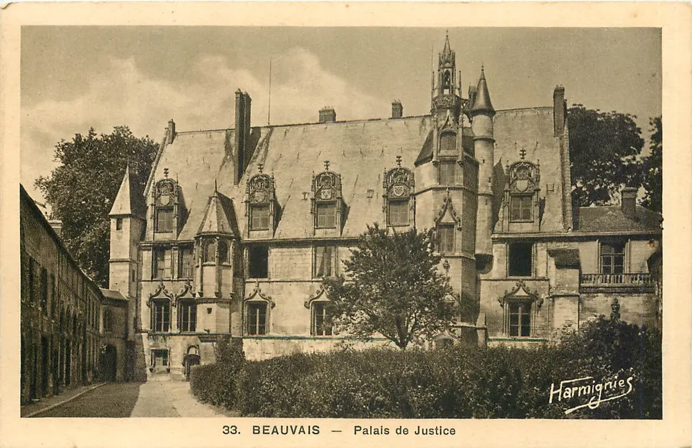 Beauvais — Palácio de Justiça — Harmignies - Frente