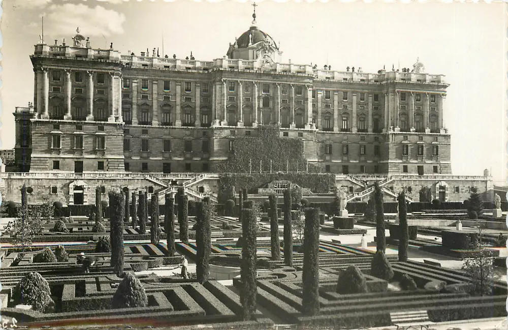 Madrid. Jardines de Sabatini und Nordfassade des Palacio Nacional — Editions García García, n° 253 - Vorderseite