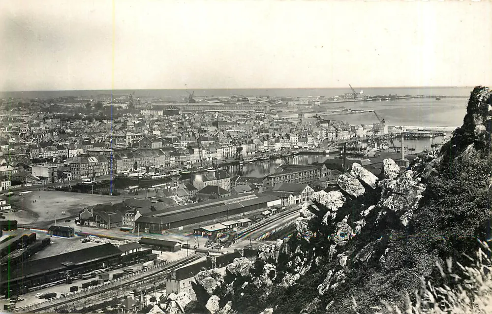 Cherbourg (Manche) - Die Zwei Bassins - Aus der Montagne du Roule gesehen - Vorderseite