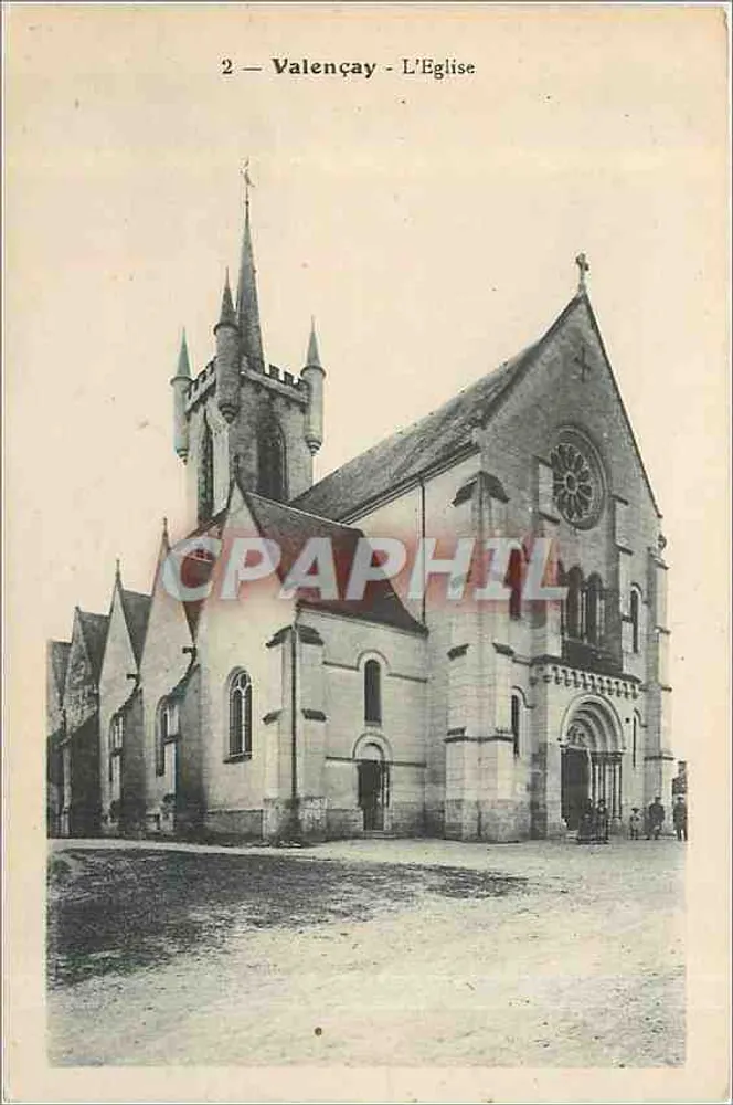 Valençay - A Igreja — vista da igreja com torre com ponta e roseira — editor não identificado, n° de série 2 - Frente