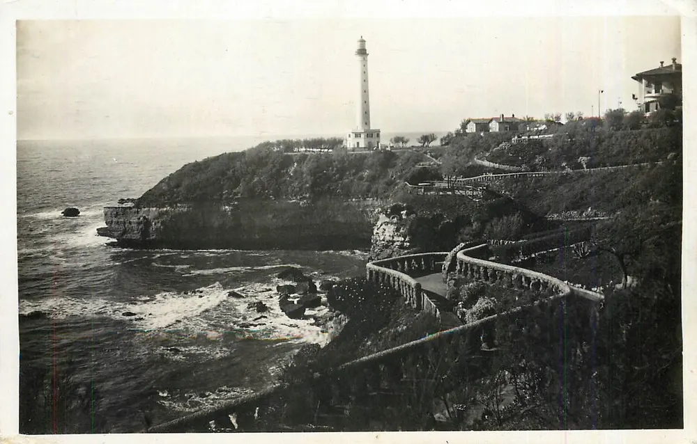 La Pointe Saint-Martin e o farol — Biarritz — editor desconhecido - Frente