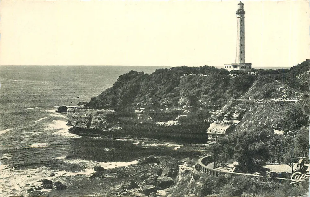 O Farol e os Jardins — Biarritz — editor Biarritz, n° 386 - Frente