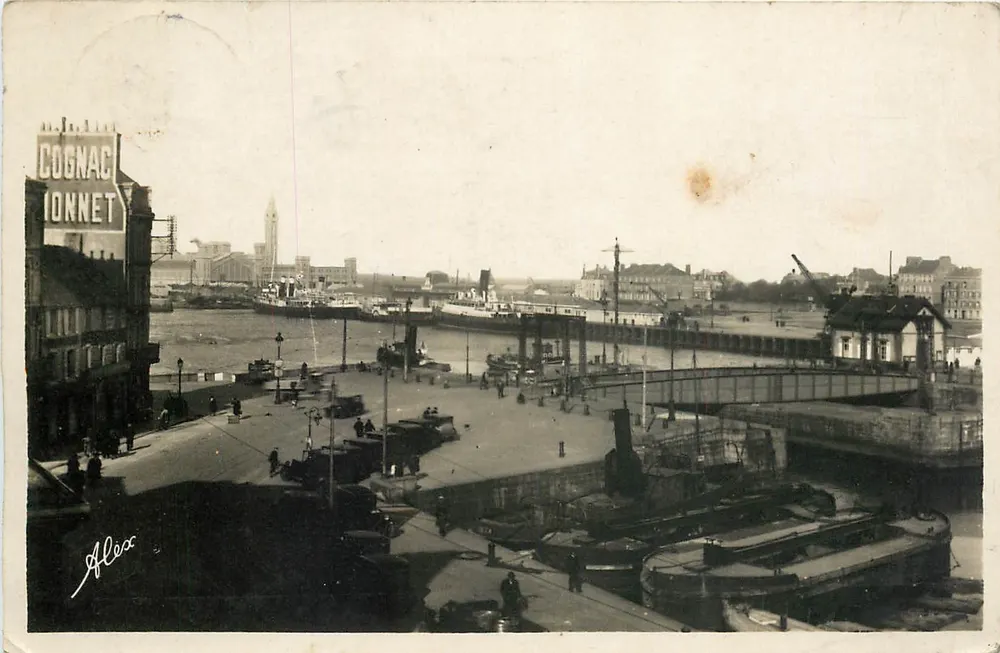 Hafen von Cognac — Ansicht des Kai und der Boote — Ausgabe Becquemin, Cherbourg - Vorderseite