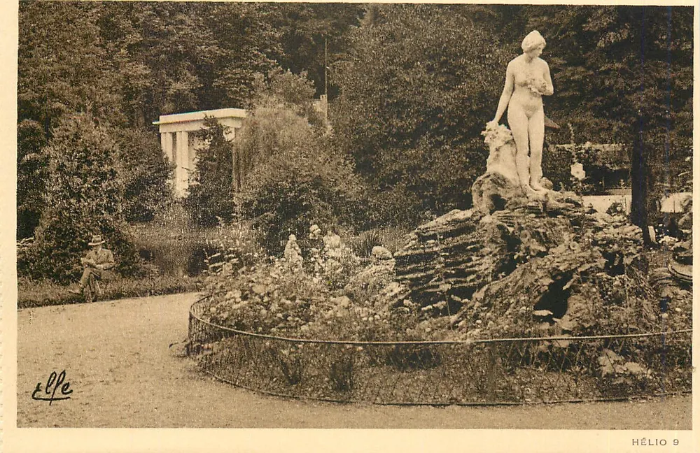 Luchon - Statue des Liliens und das Vaporarium — Hélèo, n°9 - Vorderseite