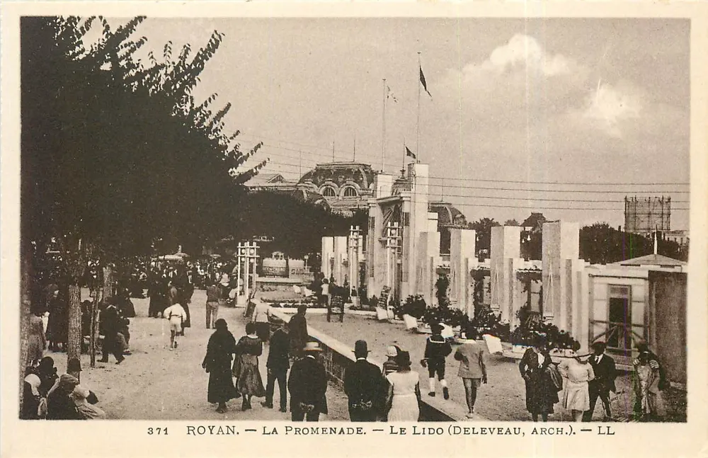 Royan — A Promenade — O Lido (Deleveau, Arch.) - Frente