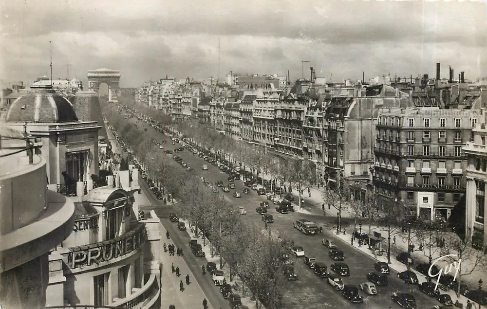 Paris e suas maravilhas — Avenida dos Campos Elísios — Editor André Leconte, n° 19 - Frente