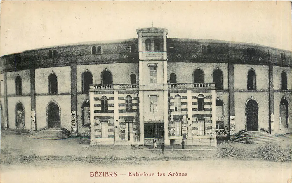 Béziers — Exterior das Arênes — Editor: M. Paul Pau - Frente