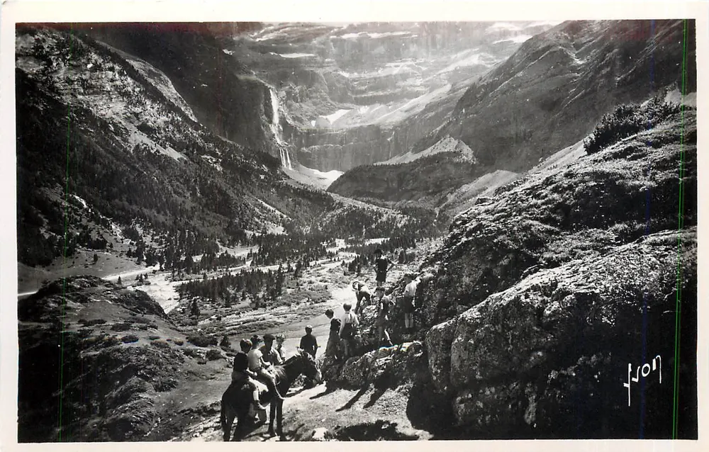 Cirque de Gavarnie — La route du Cirque — Les Éditions d'Art Martel - Recto