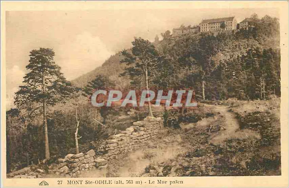 Monte Ste-Odile (alt. 763 m) — O Muro Pagan — Editor: Alsaïdienne des Arts - Frente