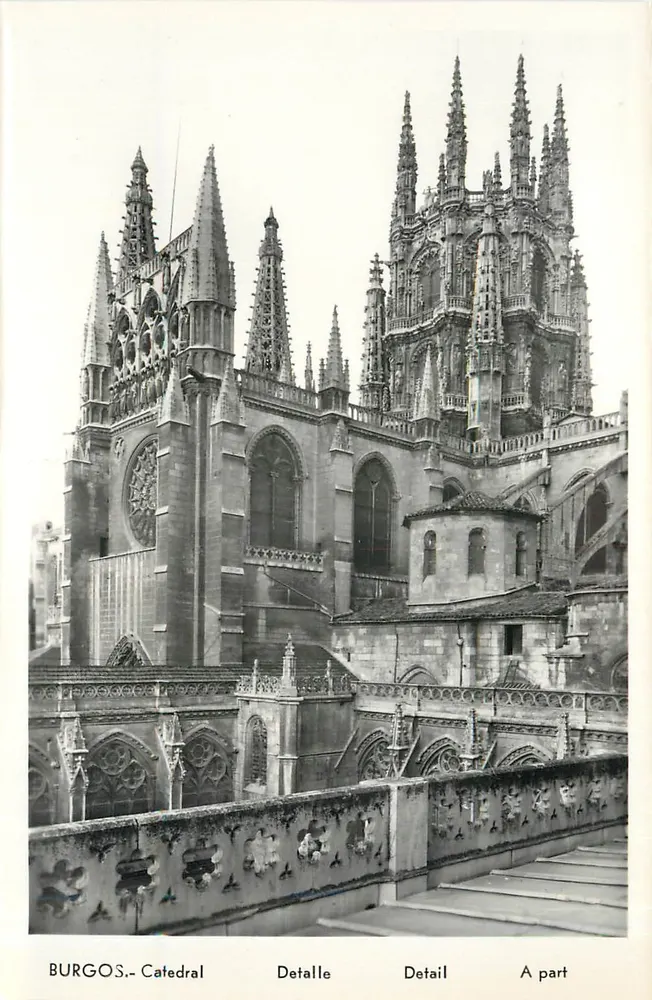 Burgos - Cattedrale - Dettaglio della facciata gotica - Recto