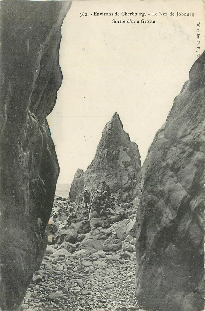 Umgebung von Cherbourg — Le Nez de Jobourg — Ausgang einer Höhle — Sammlung P. R. - Vorderseite