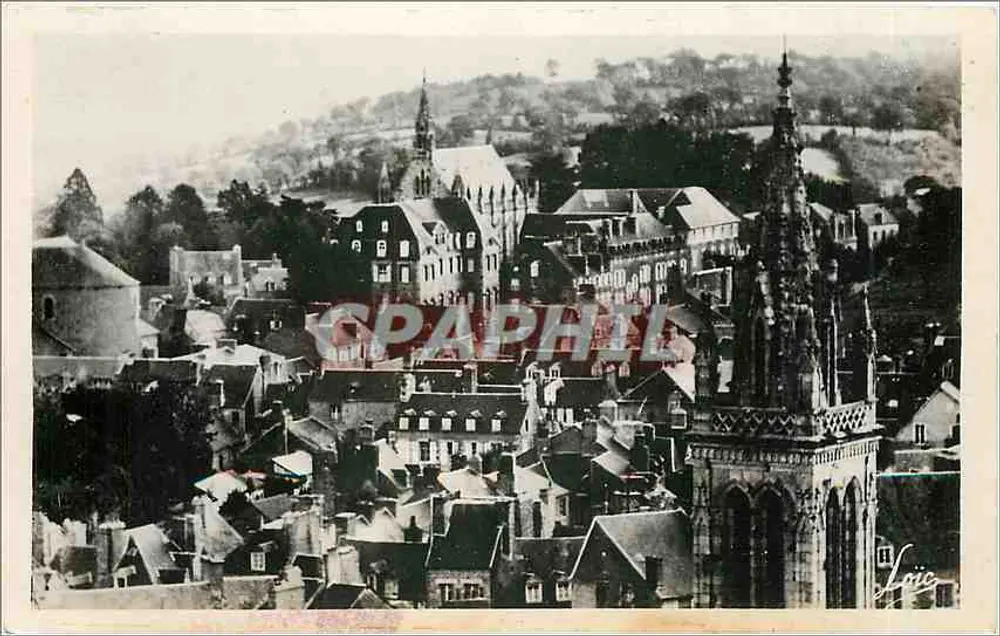 Avranches — Panoramablick auf die Kirche Saint-Sauveur und den Carmel — Edition Rennes - Vorderseite
