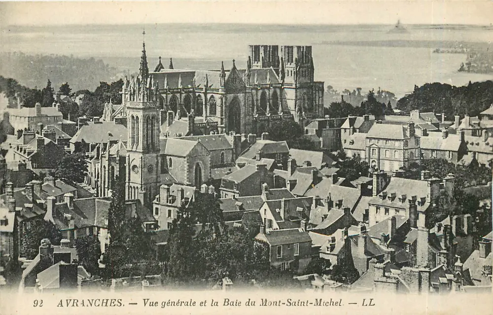 Avranches — Allgemeiner Blick und Bucht von Mont-Saint-Michel — LL - Vorderseite