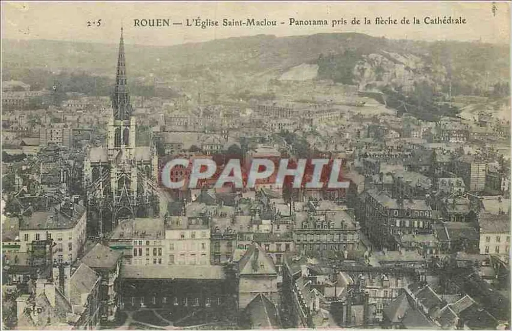 Rouen — Die Kirche Saint-Maclou — Panorama vom Gotteshaus der Kathedrale - Vorderseite