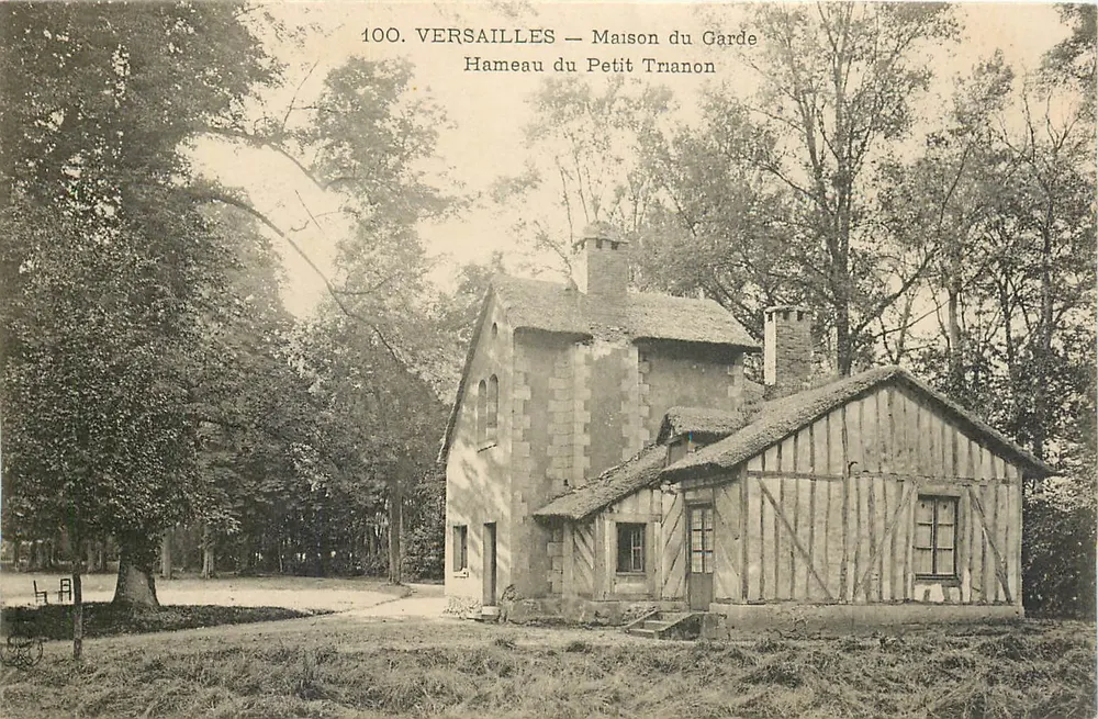 Versailles — Hameau du Petit Tranon — Maison du Garde - Recto