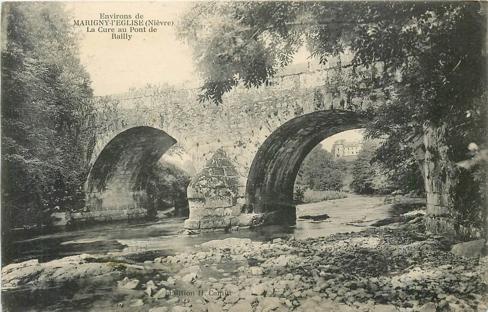 Umgebung von Marigny-l'Église (Nièvre) — Die Cure am Railly-Brücke — Ausgabe H. Carnut - Vorderseite