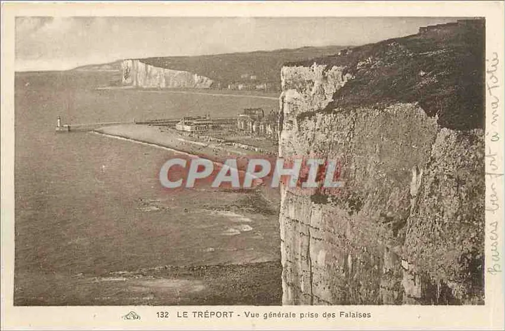 Le Tréport — Vue générale prise des Falaises — éditeur non identifié, n° de série 132 - Recto