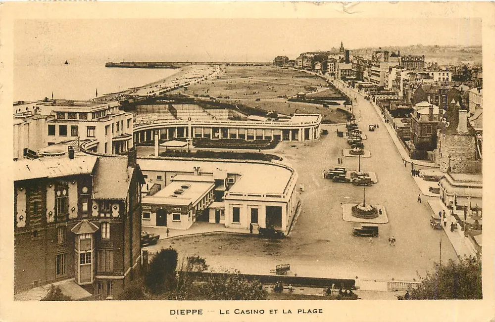 Dieppe — Le Casino et la Plage — Éditeur non identifié - Recto
