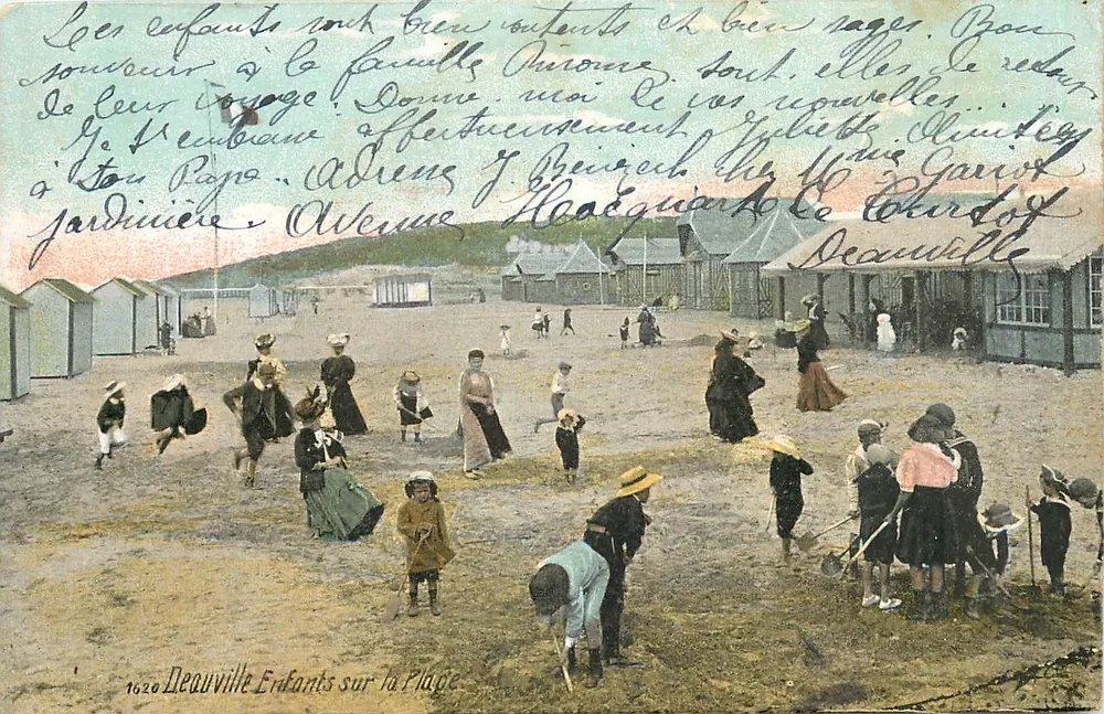 Deauville — Enfants sur la Plage — Éditeur : Deauville, n° 1620 - Recto