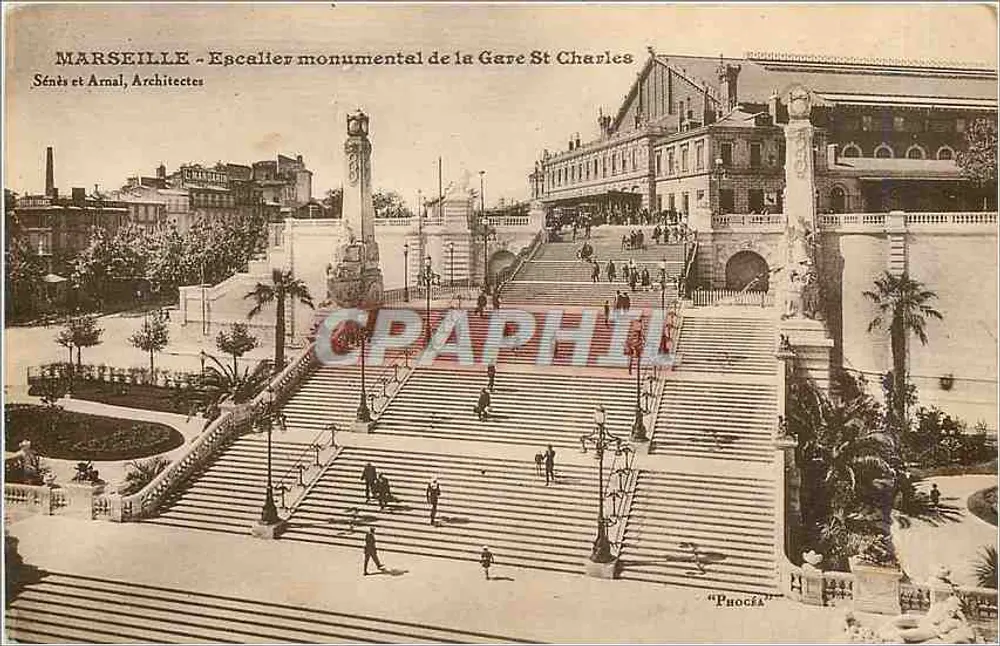 Marseille - Escalier monumental de la Gare St Charles — Sénès et Arnal, Architectes - Recto