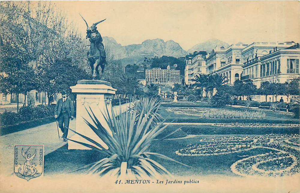 Menton - Jardins Públicos — estátua de touro cornudo, edifícios e montanhas no fundo — editor G. Artaud, n° 41 - Frente