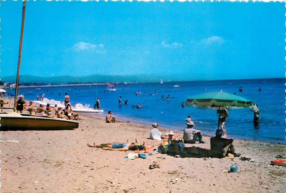 Praia da Capte — Hyères-les-Palmiers (Var) — Éditions ARTCOLOR, n°152 - Frente