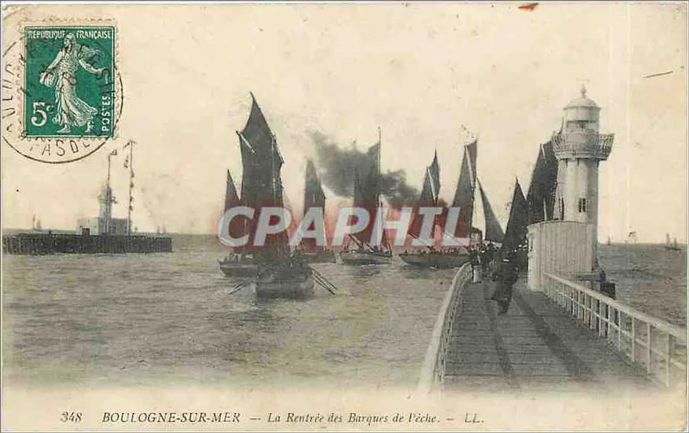 Boulogne-sur-Mer — Die Rückkehr der Fischboote — LL. Nr. 348 - Vorderseite
