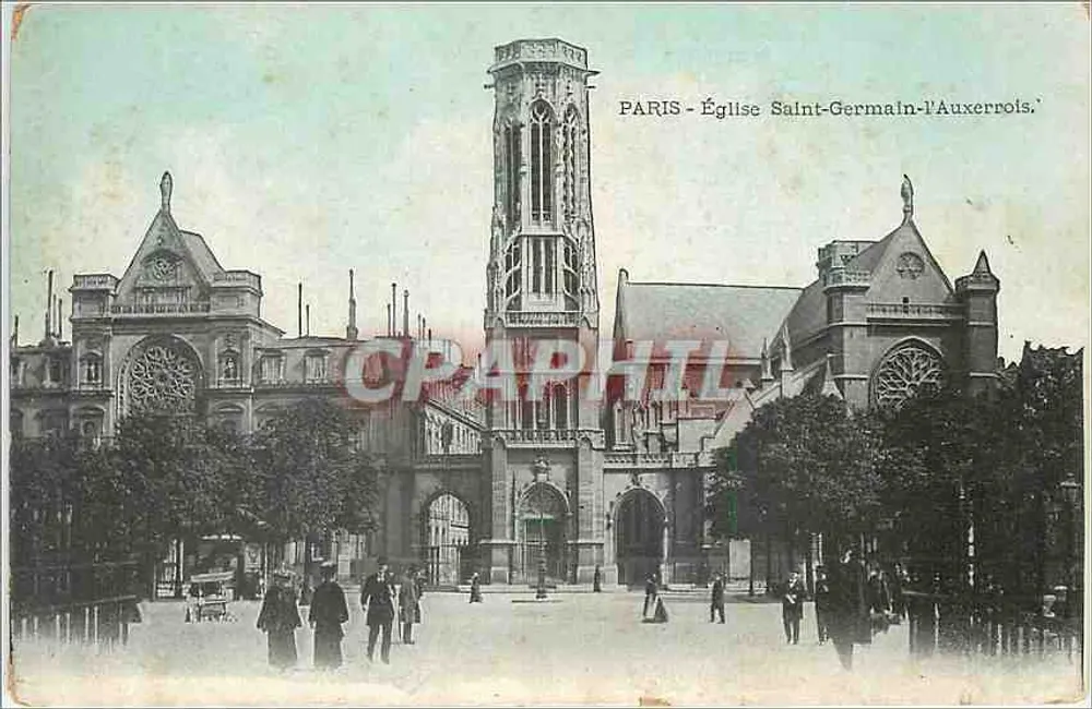 Paris - Igreja de Saint-Germain-l'Auxerrois — vista da fachada e da torre - Frente