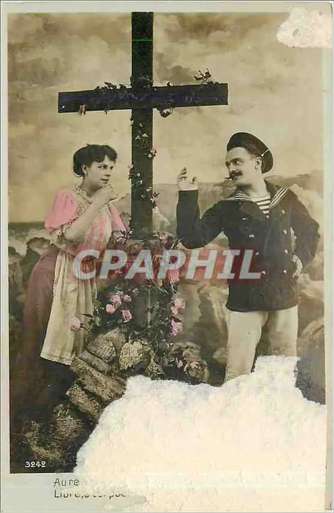 Matrose und Frau vor einem Kreuz — Studio-Szene — Aure, Libreville, Frankreich - Vorderseite