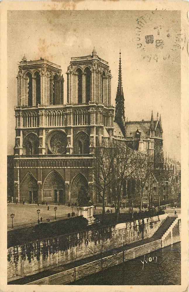 Notre-Dame de Paris — Vista da fachada — Edições d'Art Yvonne, Série 3 n°51 - Frente