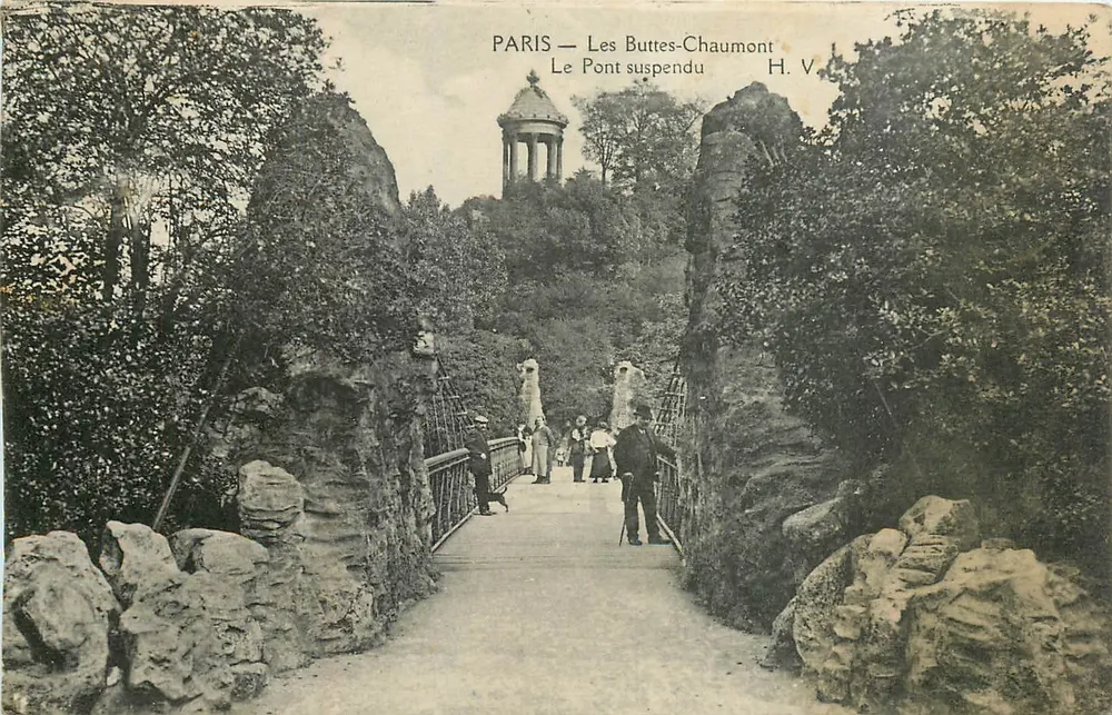 PARIS — Les Buttes-Chaumont — O Ponte Suspensa — H. V. - Frente