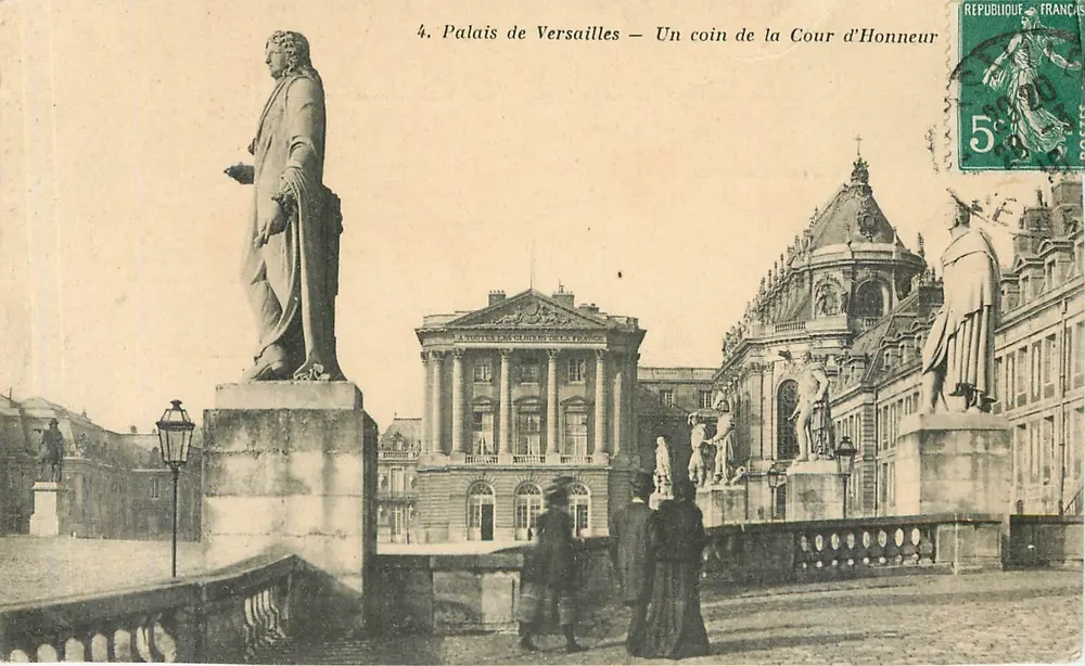 Palácio de Versalhes — Um canto da Cour d'Honneur — Héliotypie Bourdier et Faucheux - Frente