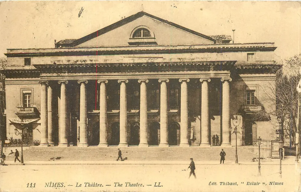 Nîmes — O Teatro — Ed. Thibaut, « Eclair », Nîmes - Frente