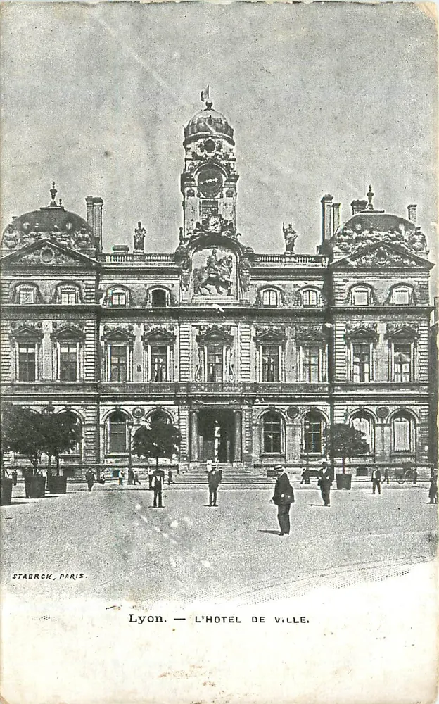 Lyon — O Hotel de Ville — Staberck, Paris - Frente
