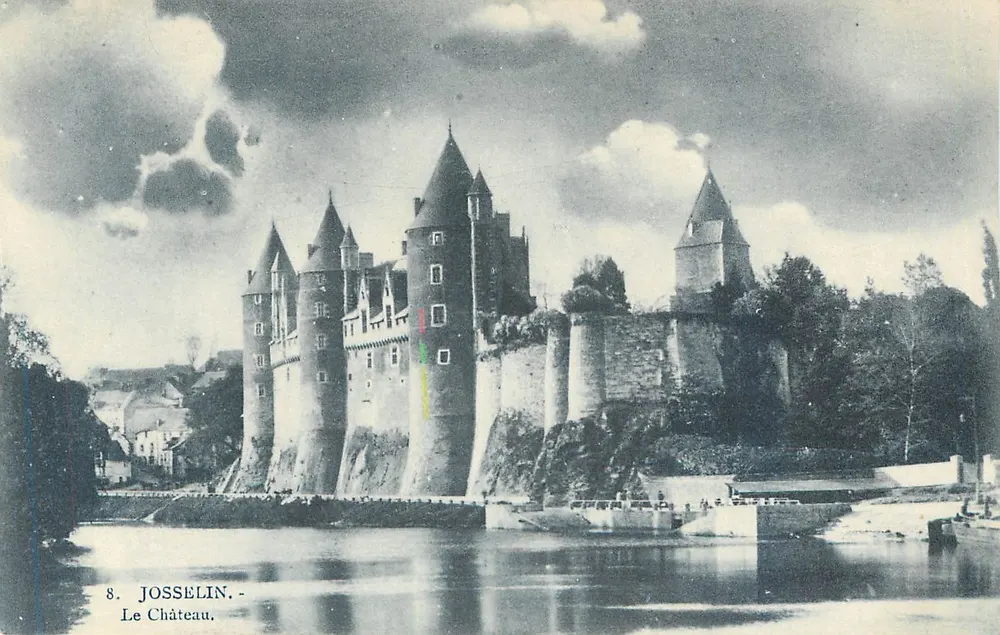 Josselin - O Castelo — Coleção David, Vannes, n°8 - Frente
