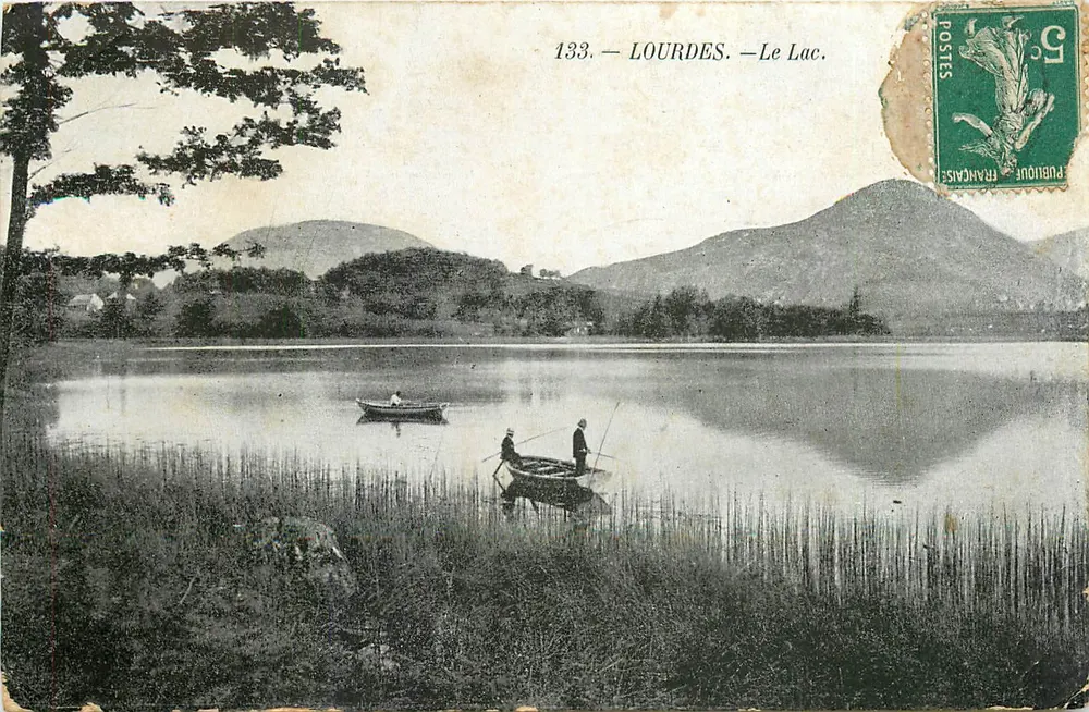 Lourdes — O Lago — Publique Française n°133 - Frente