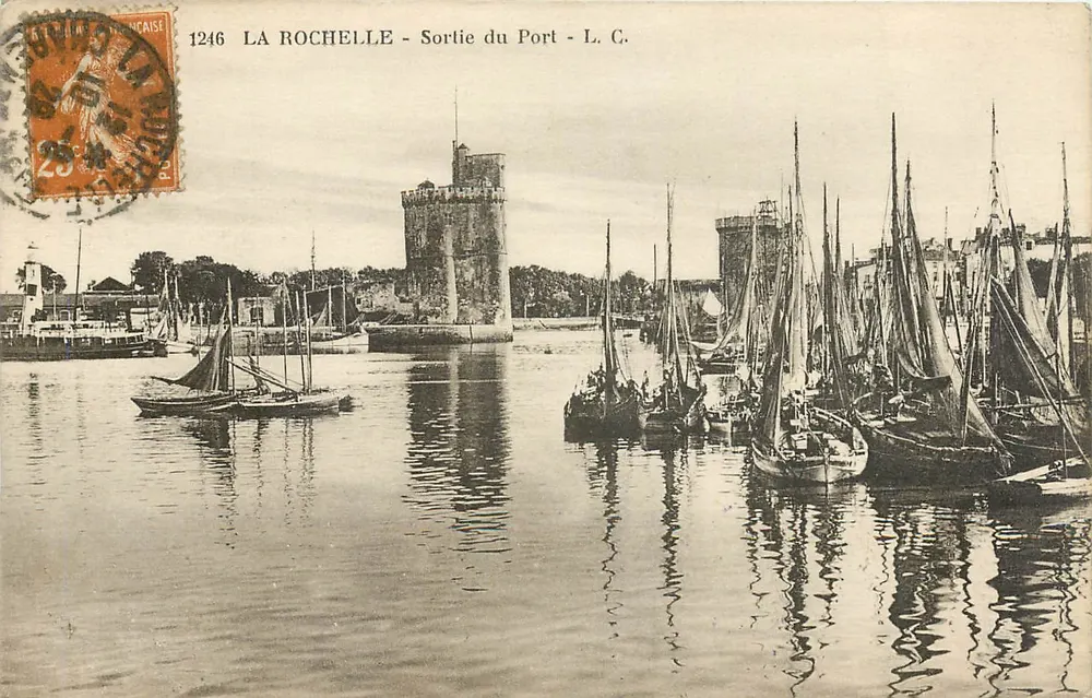 La Rochelle - Sortie du Port - L. C. - n° 1246 - Recto