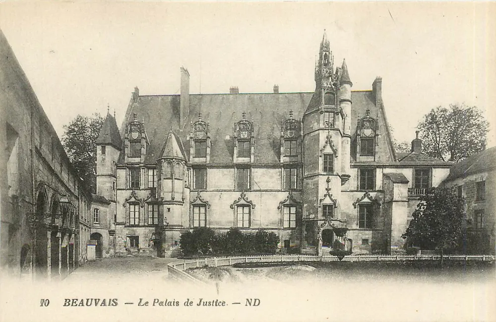 Beauvais — The Palace of Justice — ND - Front