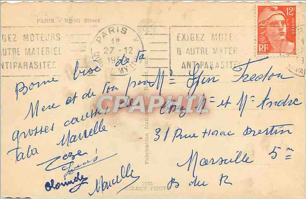 Paris - Rue de Rivoli — vista da rua com tráfego automobilístico — Gany - Verso