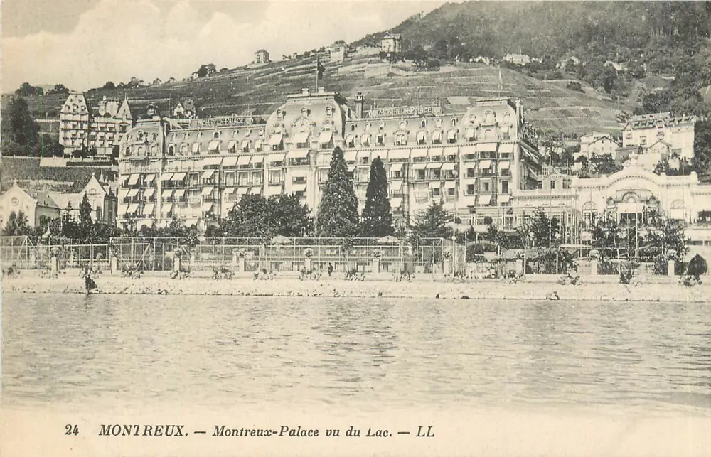 Montreux — Montreux-Palace visto do Lago — LL - Frente