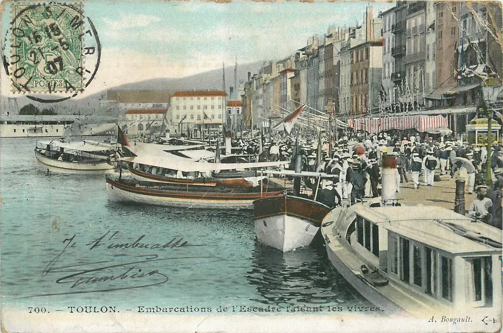 Toulon — Embarcations de l'Escadre faisant les vivres — A. Bougault, n° 700 - Recto