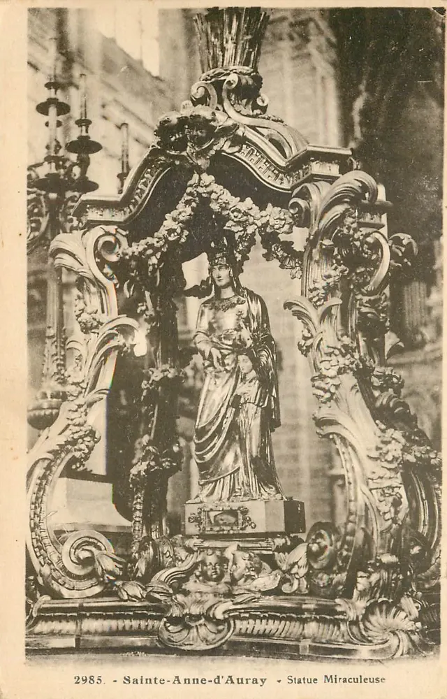 Sainte-Anne-d'Auray — Estátua Milagrosa — Laurent & Rennec - Frente